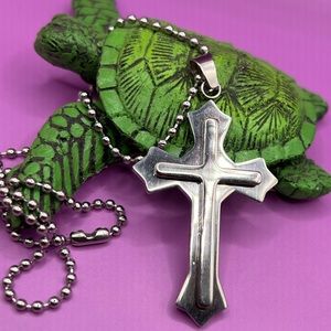 Men’s Stainless Steel Cross Pendant w/chain. NEW!